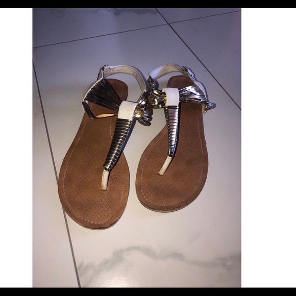 Sandals - Picture 1 of 2